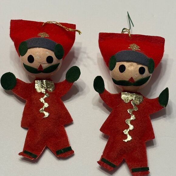 Vintage Christmas Toy Soldier Nutcracker Ornament Figurine Set Green Red Black - Picture 4 of 6
